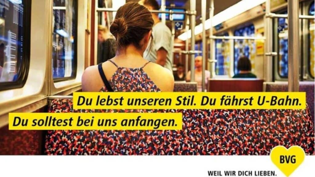a woman sitting on a train-Emotionales Marketing BVG